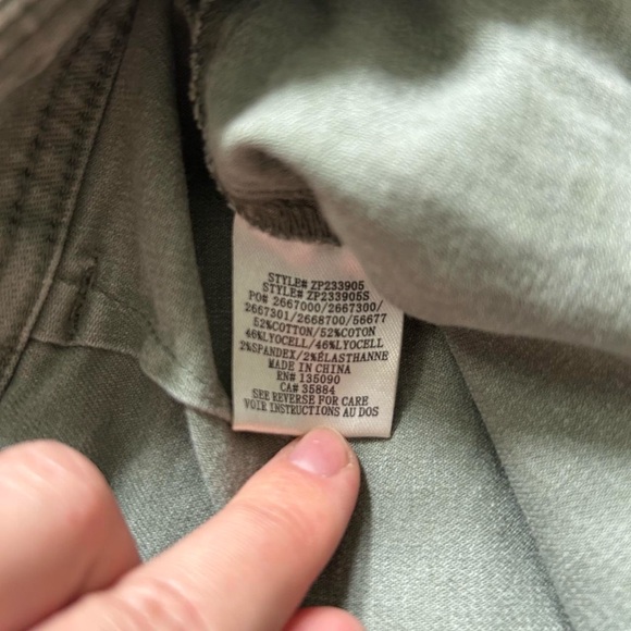 Z Supply Noah Olive Cargo Pants - Picture 4 of 5